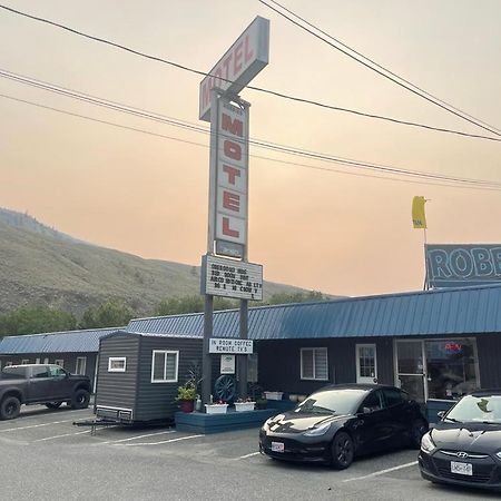 Robbie'S Motel Cache Creek Exterior photo